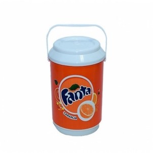 Cooler com capacidade para 8 Latas